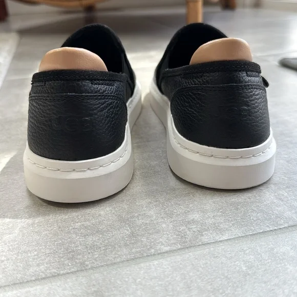 New Without Tags UGG Black Leather Alameda Slip-On Sneakers (Women’s) - Size 8.5 - Picture 10 of 11